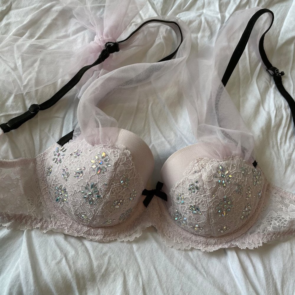 VS DREAM ANGELS LINED DEMI EMBELLISHED LACE BRA